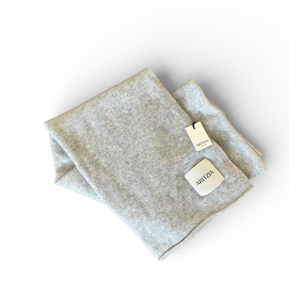 Aritzia Soft Gray Cashmere Scarf NWT